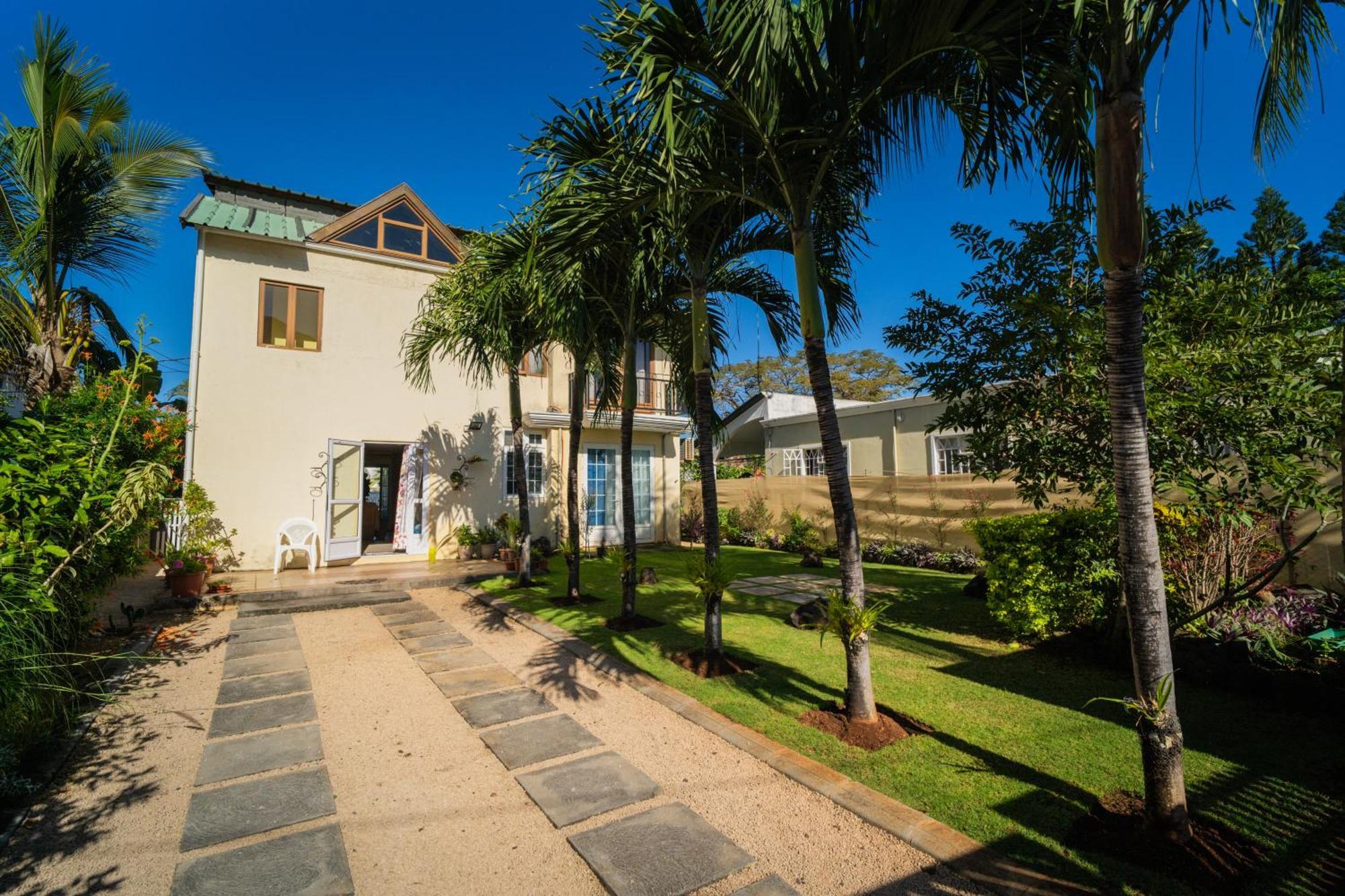 Charming Condo Riviere Noire Exterior photo
